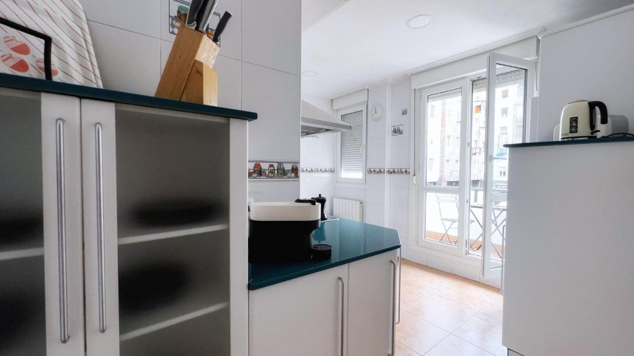 Ferienwohnung Centrica Y Amplia Vivienda Turistica Con Wifi Bilbao Exterior foto